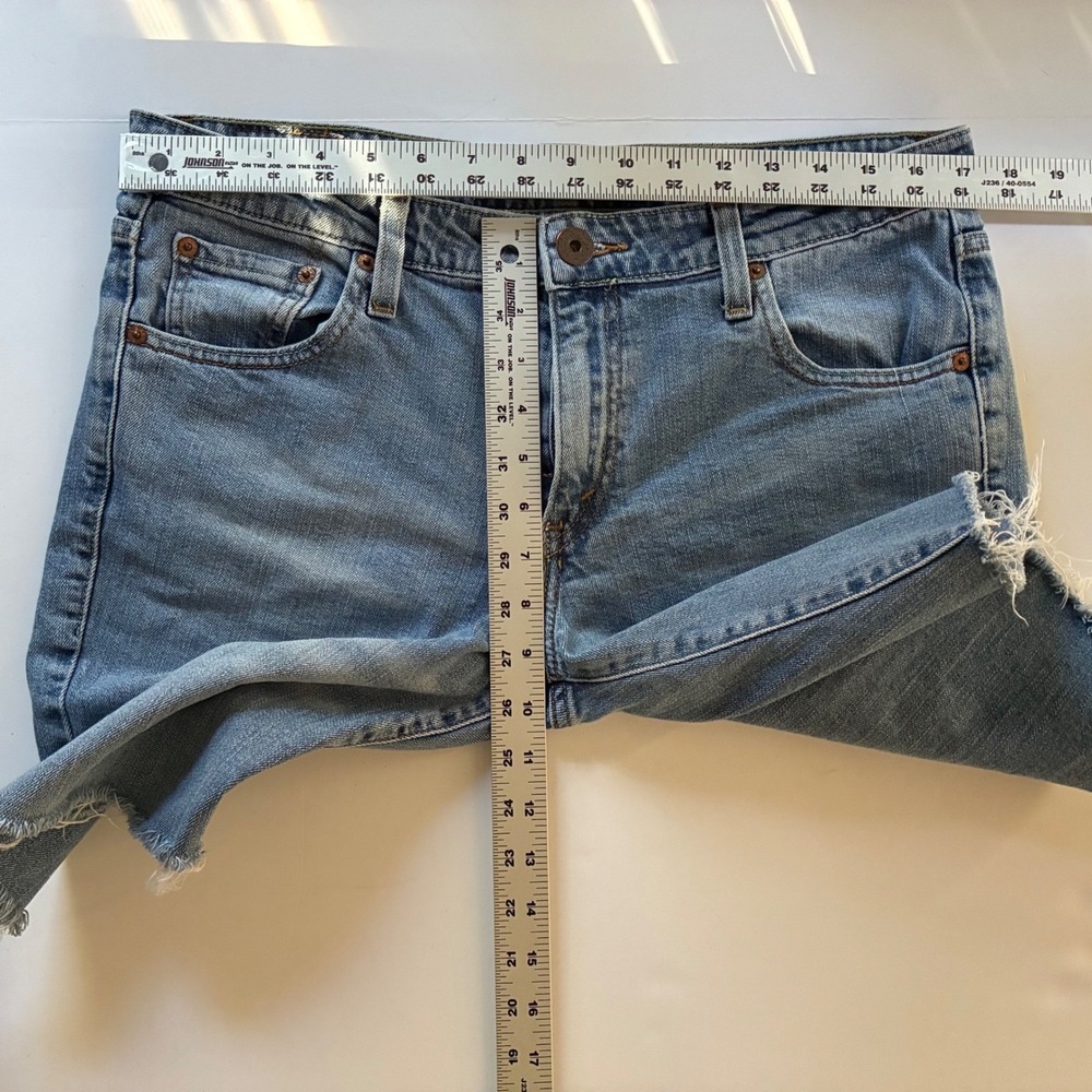 Levis 518 Superlow Denim Shorts Light Wash Raw Hem 13M JR Womens Blue Cutoffs - Picture 5 of 12
